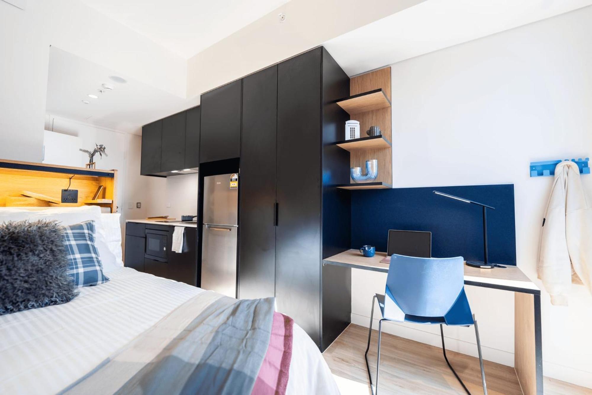 For Students Only Self Contained At The Switch Kensington Sydney