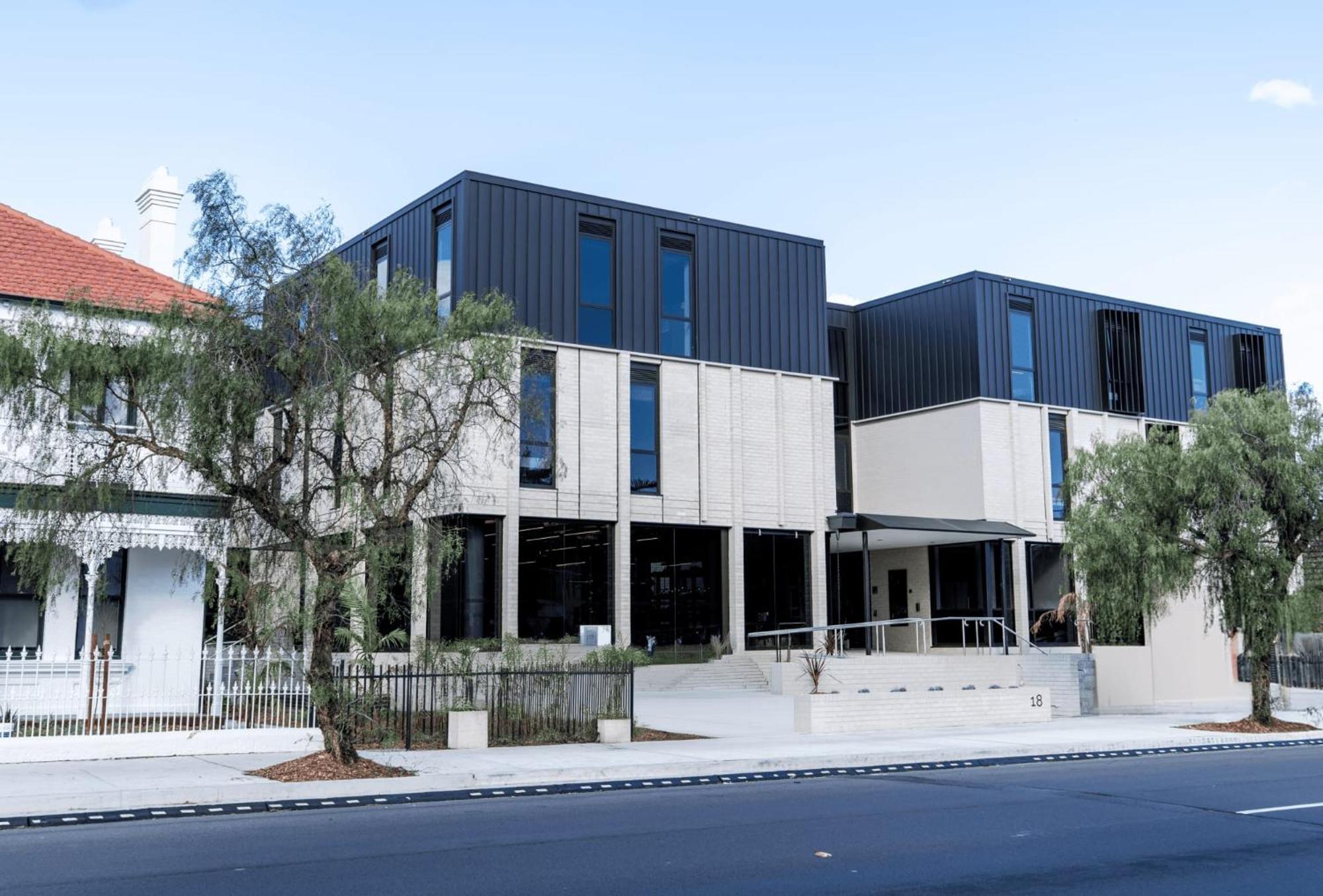 Apartment For Students Only Self Contained At The Switch Kensington *