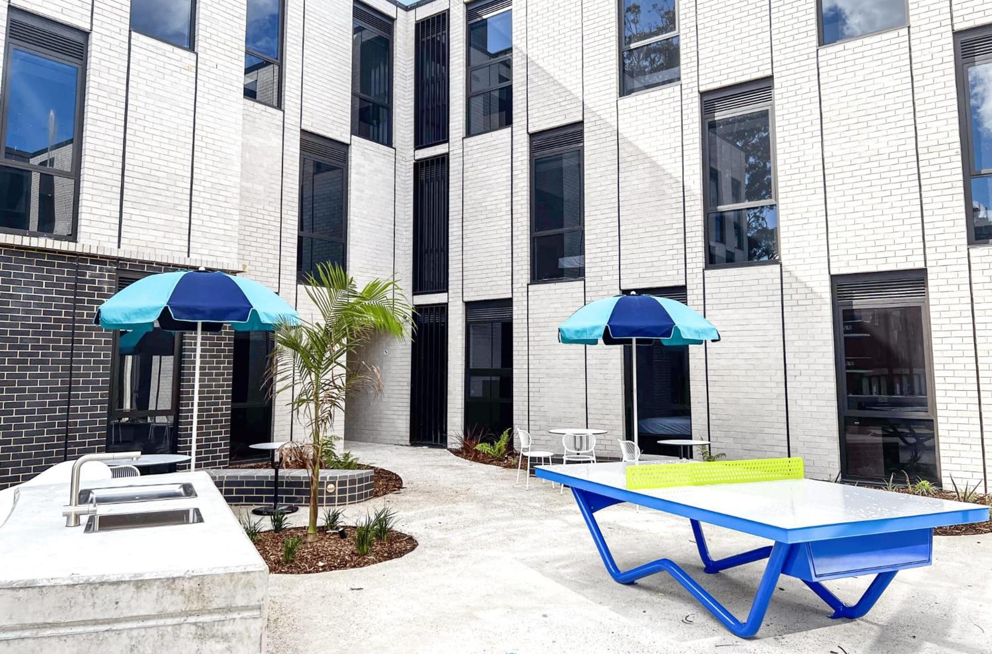For Students Only Self Contained At The Switch Kensington Apartment *